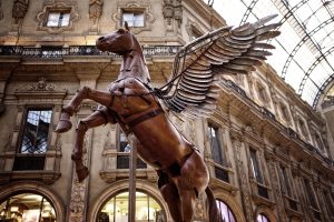 Pegasus Statue 02 – Galleria Vittorio Emanuele II 4K
