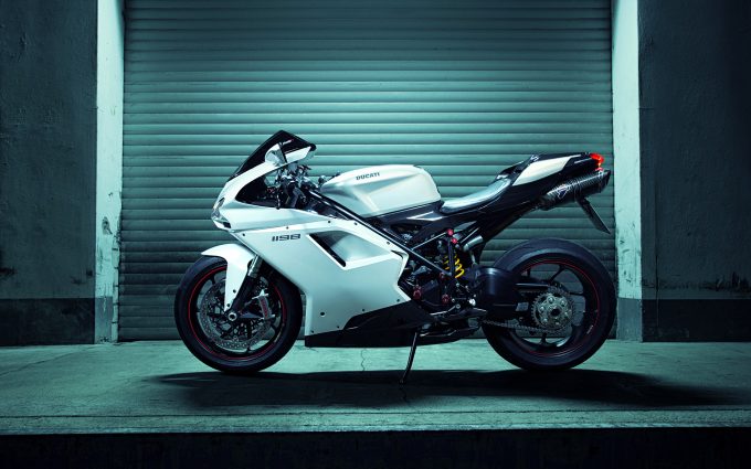 Ducati Superbike 1198 White