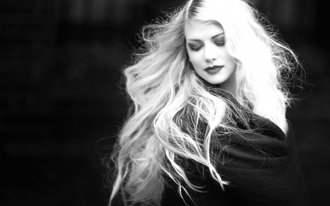 Gorgeous woman with blonde hair black and white 4k