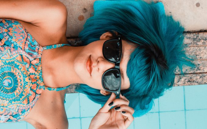 Pretty Woman Blue Hair Sunglasses Summer 4K Ultra HD